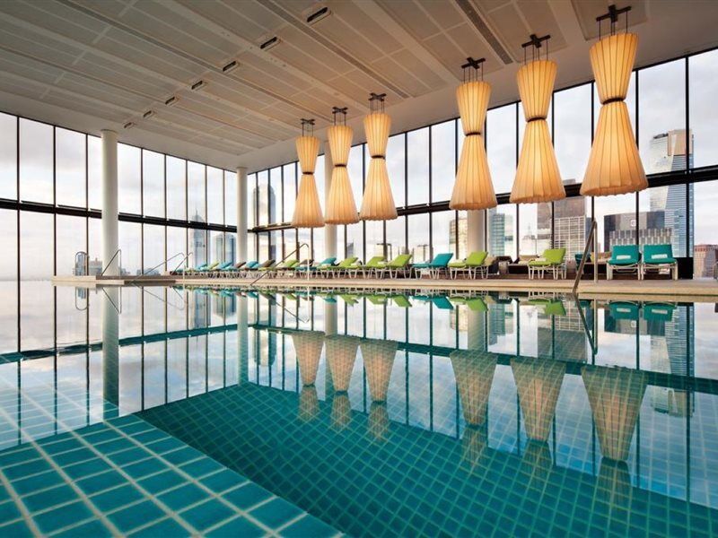 Hotel Crown Metropol 5*