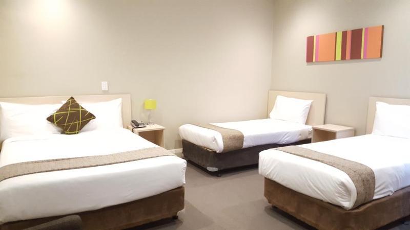 Ibis Styles Kingsgate Hotel 3*