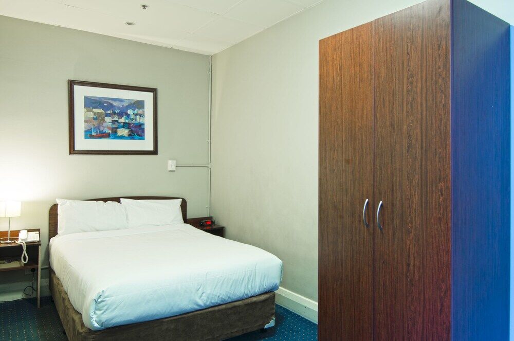 Ibis Styles Kingsgate 3*