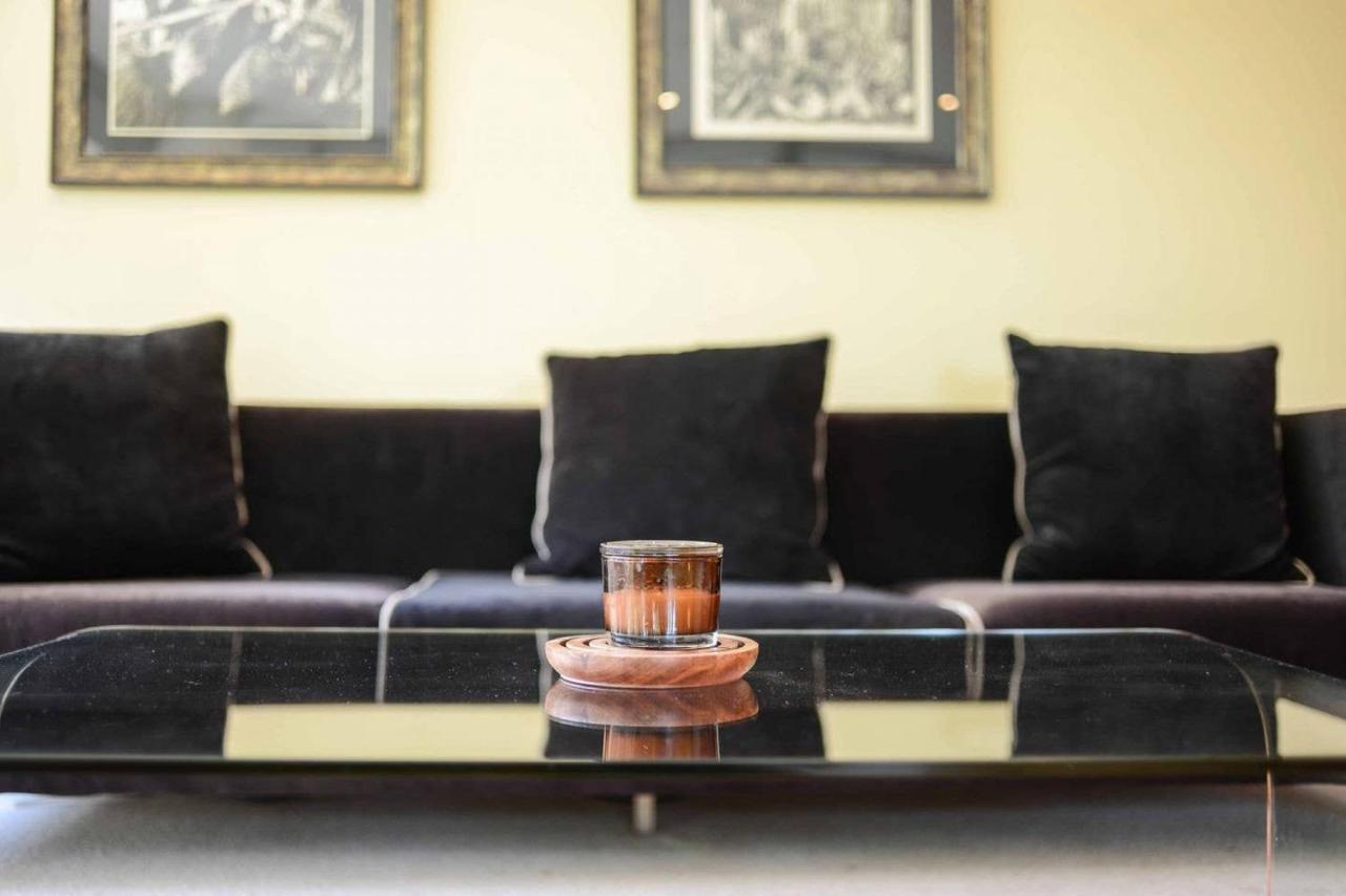 Hazel Chapel St Socialite. Pool, Spa & Gym Melbourne