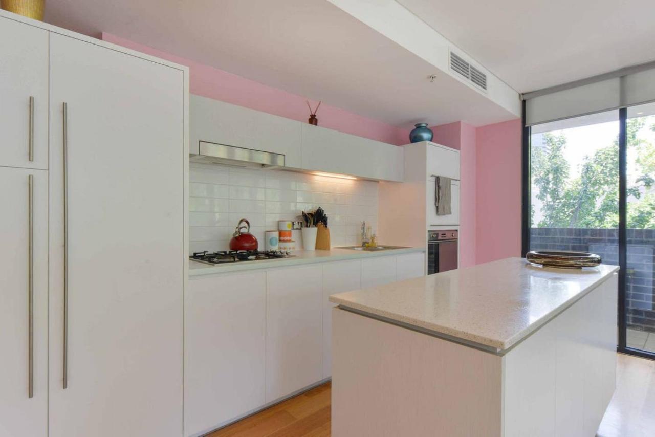 Hazel Chapel St Socialite. Pool, Spa & Gym Apartment *