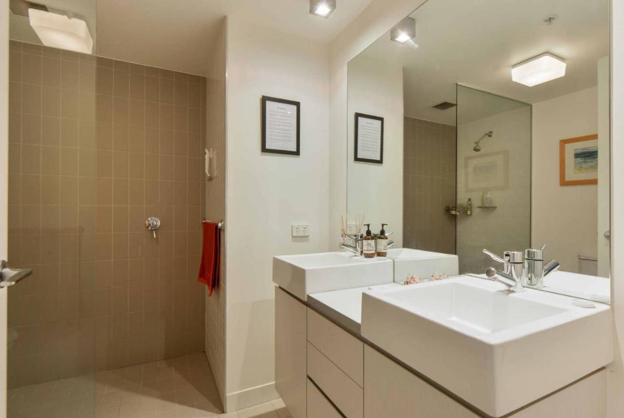 Hazel Chapel St Socialite. Pool, Spa & Gym Apartment