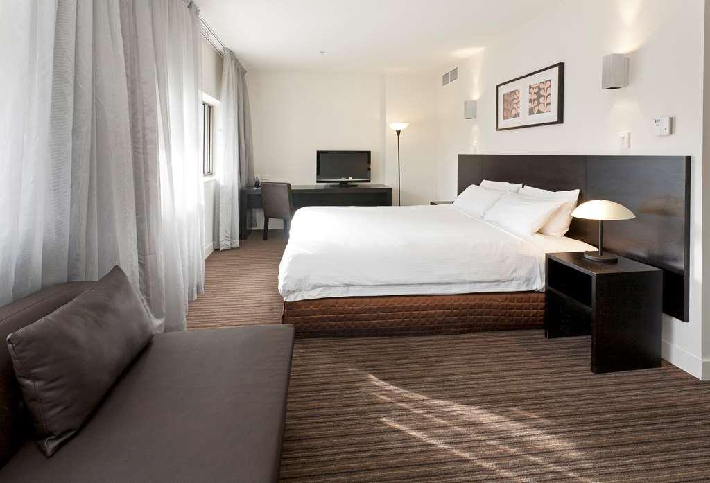 Causeway 353 Hotel 4*