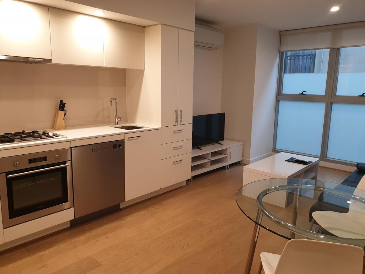 Apartment 101 *
