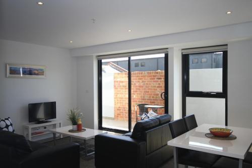 Rnr Serviced North Melbourne