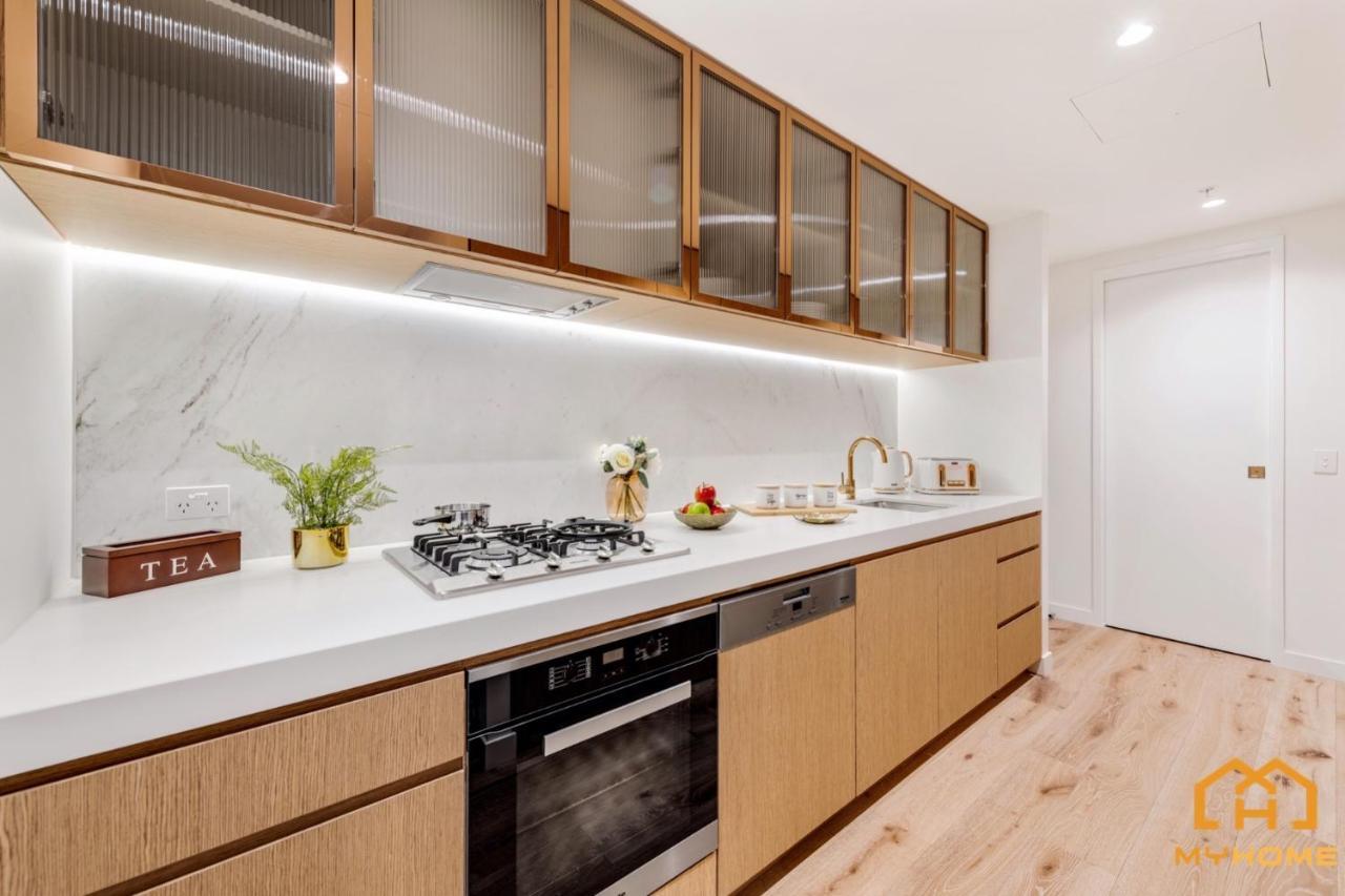 Collins House -myhome Aparthotel *