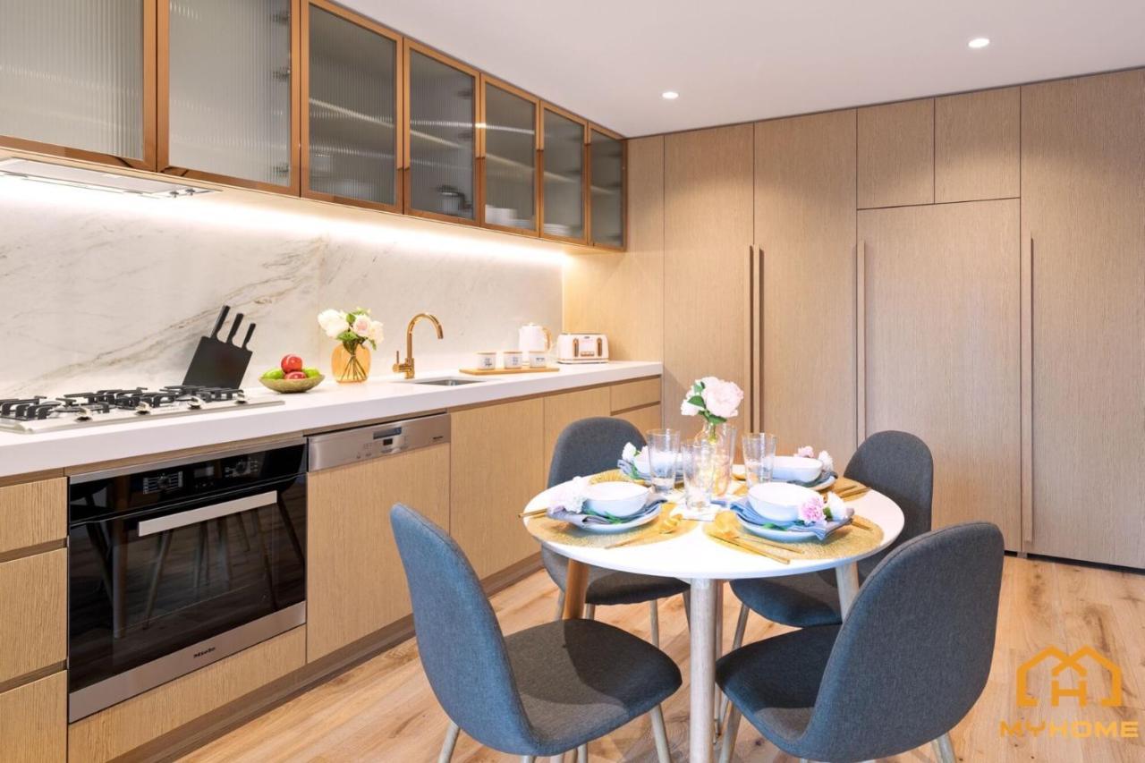 Collins House -myhome