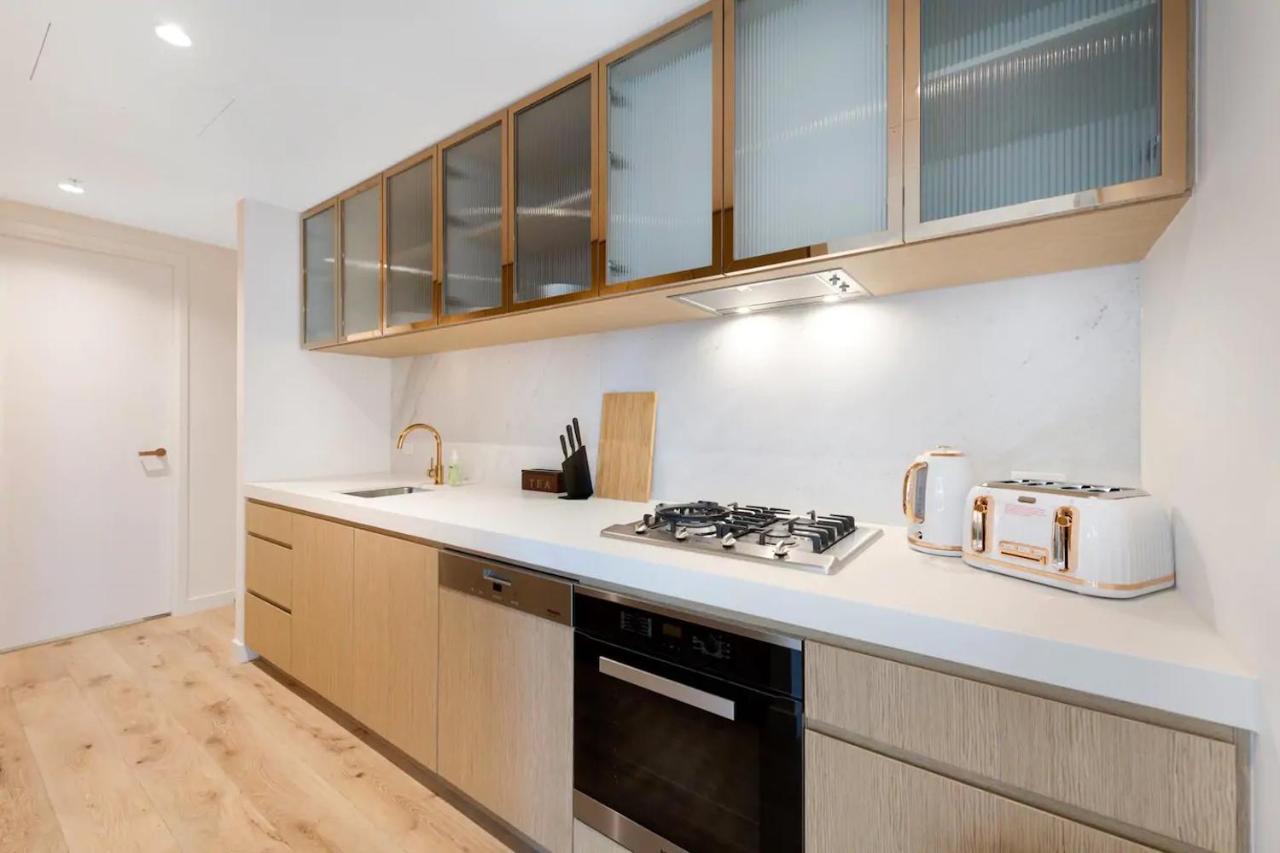 Collins House -myhome Aparthotel *
